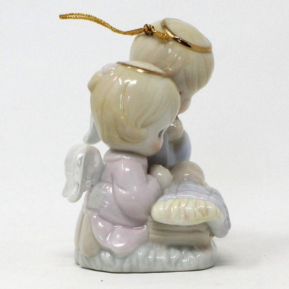 Precious Moments Christmas ornament - Picture 5 of 10